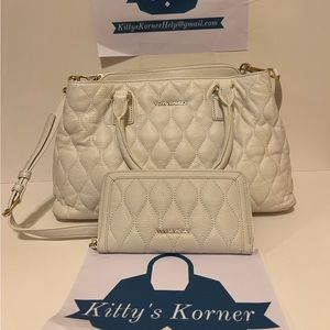 Beautiful Vera Bradley White Leather Purse and Matching Wallet